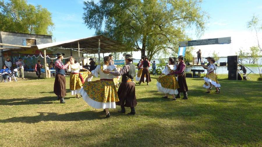 ENCUENTRO DE ISLEROS Y COSTEROS