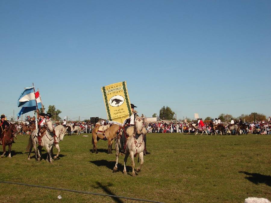 FESTIVAL DE DOMA, FOLKLORE Y TRADICIÓN