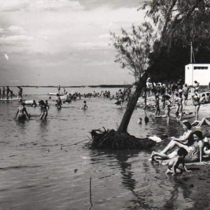 Año 1970- Playa El Faro